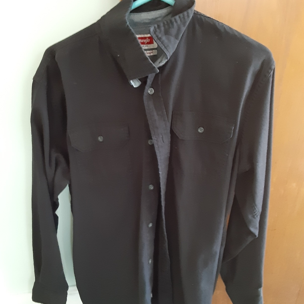 Mens Wrangler long sleeve shirt